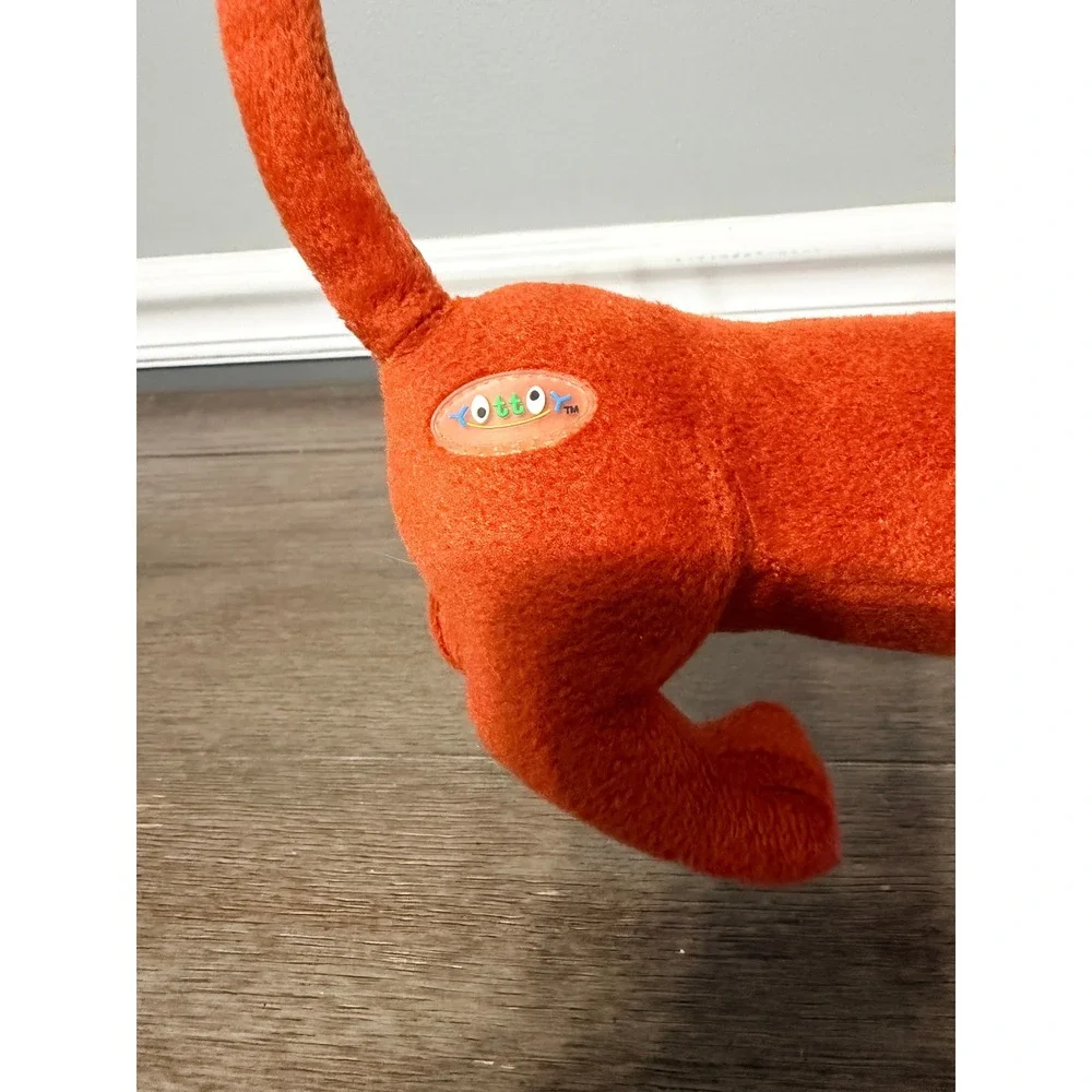 Yottoy pretzel dachshund